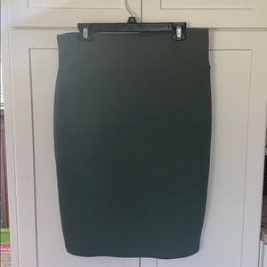 Lula Roe Cassie skirt